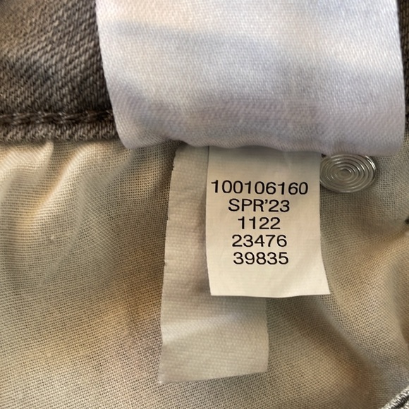 Charter Club Lexington Straight Light Gray Denim Jeans Size 4P - Picture 14 of 14